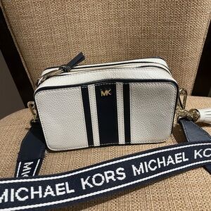 Michael Kors Crossbody Bag